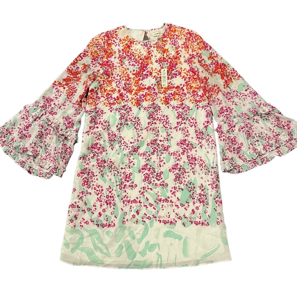 Max Studio Floral Dress size XS Bell Sleeves Keyhole Back